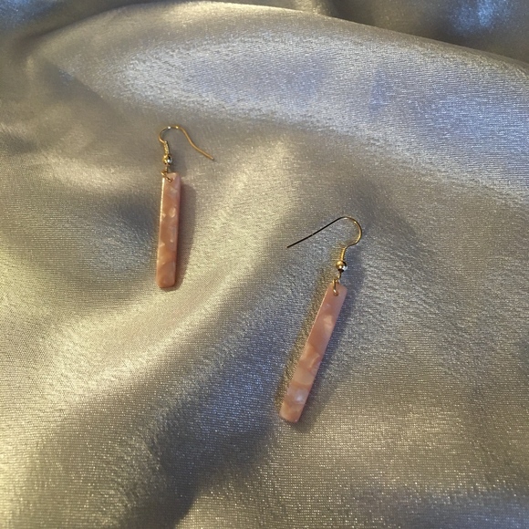 Blush Bar Acrylic Tortoise Shell Resin Earrings - Picture 6 of 6